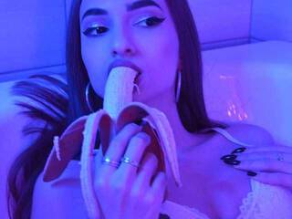 دردشة الفيديو المثيرة AliyaEvans