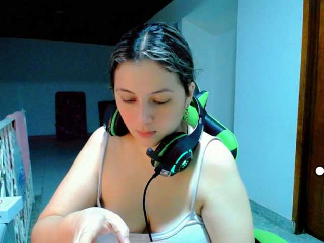 لقطات البث allisonbaby