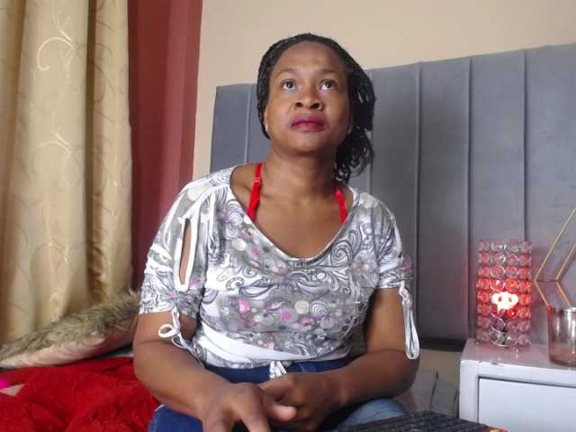 لقطات البث ALLYSON-ADAM