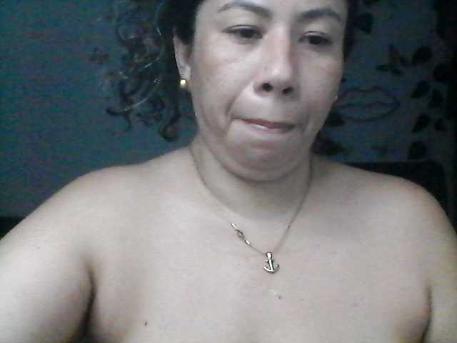 لقطات البث alondrahot82
