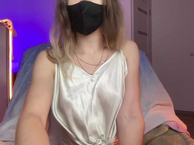 الصور altertyan Hello everyone :) Lovens from 2 tk. I am a gentle and shy girl, so the show with toys is in private, before private, write in PM. I can support a variety of topics and in general it is comfortable here.