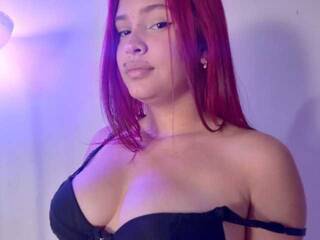 دردشة الفيديو المثيرة Alyson-red