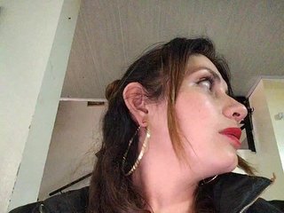 دردشة الفيديو المثيرة Alysson-1