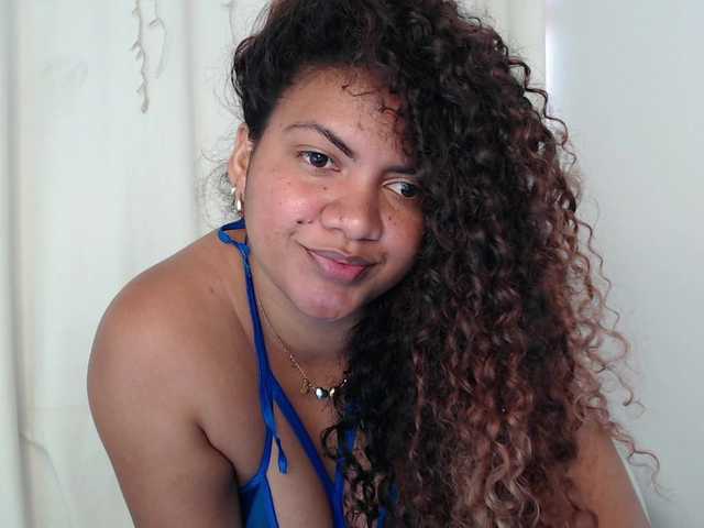 لقطات البث Amalia1893