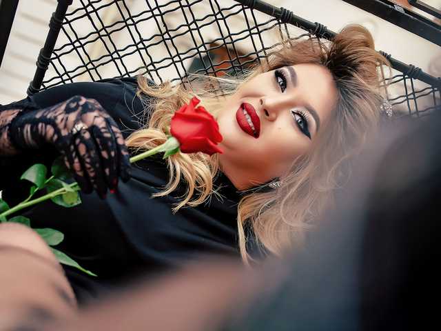 صورة الملف الشخصي AmandaAlice