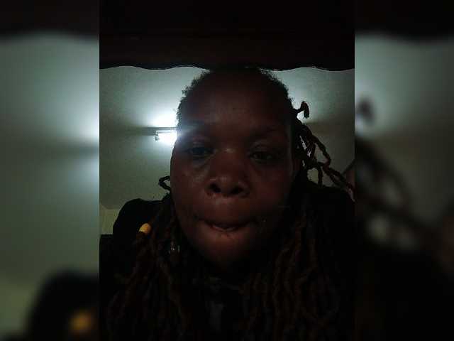 لقطات البث Amberay