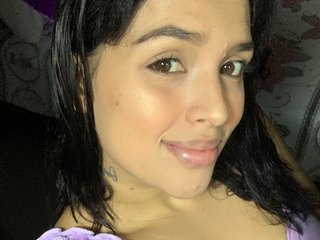 دردشة الفيديو المثيرة AmberMonet