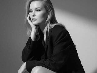 دردشة الفيديو المثيرة Amelia2004