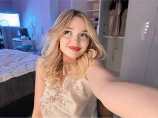 دردشة الفيديو المثيرة AmelyaJeff