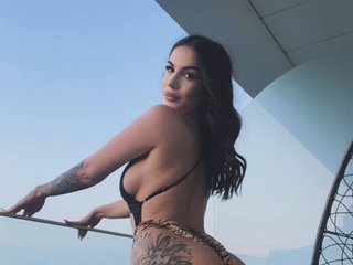 دردشة الفيديو المثيرة AmiraRoshen