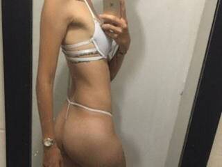 دردشة الفيديو المثيرة ammbeerr