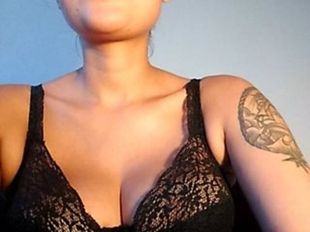 لقطات البث MilaGrey