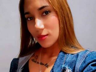 دردشة الفيديو المثيرة AmyHillss1