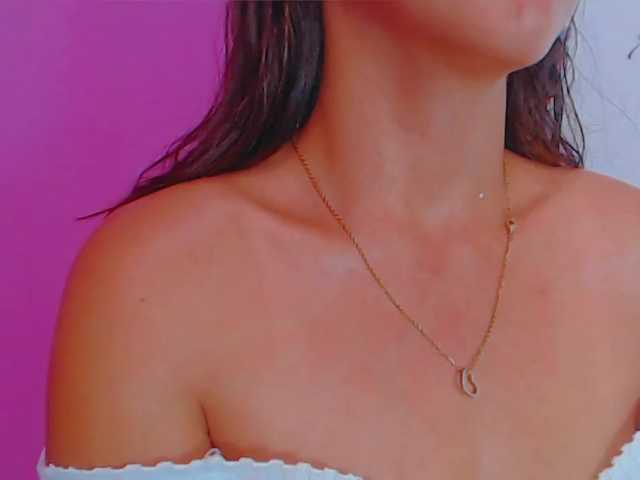 لقطات البث AmyRoberts2