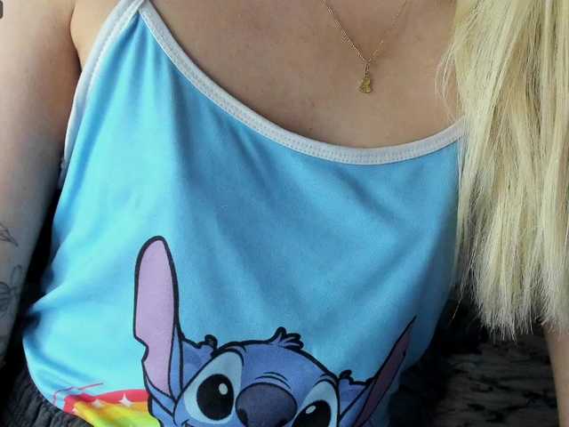 لقطات البث AmyWright