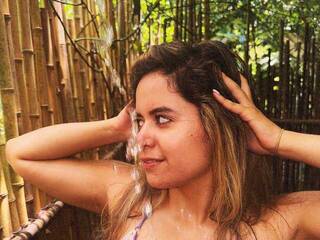 دردشة الفيديو المثيرة Ana-Lee