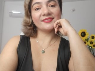 دردشة الفيديو المثيرة ana-milf