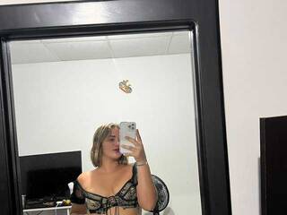 دردشة الفيديو المثيرة Anaistone