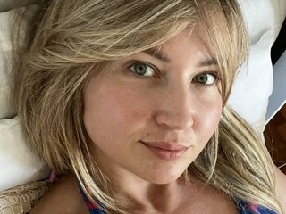 دردشة الفيديو المثيرة WhereisAlice