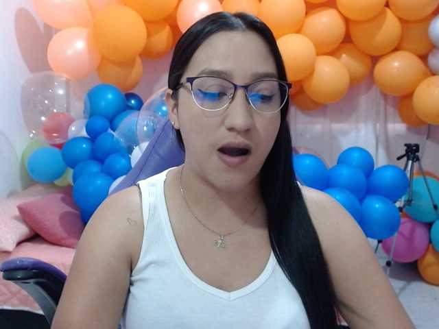 الصور Andreacute Hello guys welcome to my room, let's play with my balloons, I'm a looner, I have a hairy pussy, #balloons #bush #hairy #control lush or domi