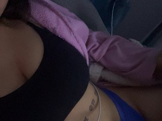 دردشة الفيديو المثيرة andreeadeea