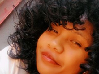 دردشة الفيديو المثيرة Anelah