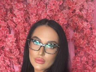 دردشة الفيديو المثيرة AngelynSugar