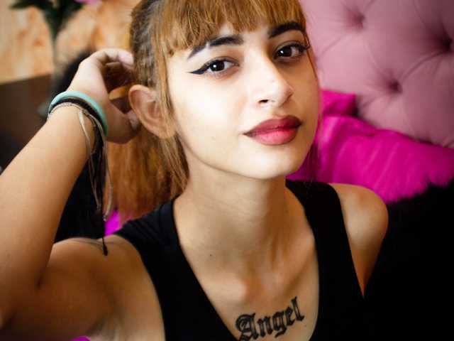 صورة الملف الشخصي Angelzoe18