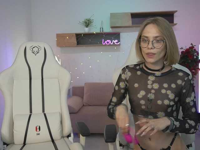 لقطات البث AngieNatasha054