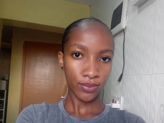 دردشة الفيديو المثيرة Angydoll