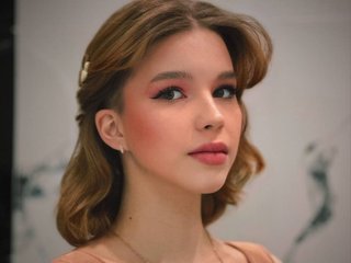 دردشة الفيديو المثيرة AnnaElfie