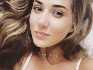 صورة الملف الشخصي AnnaFlower