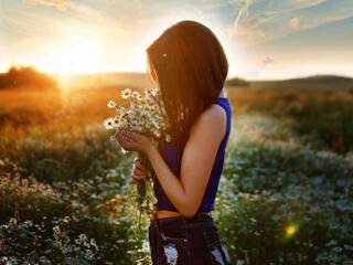 دردشة الفيديو المثيرة AnnaFlowers