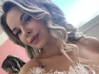 دردشة الفيديو المثيرة AnnaHere