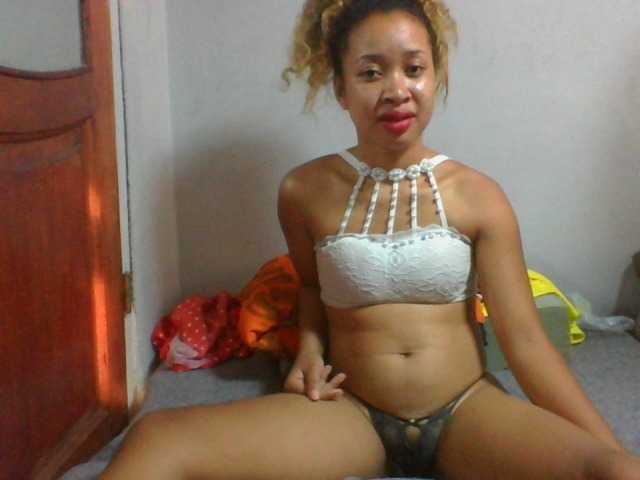 لقطات البث AnnahRise