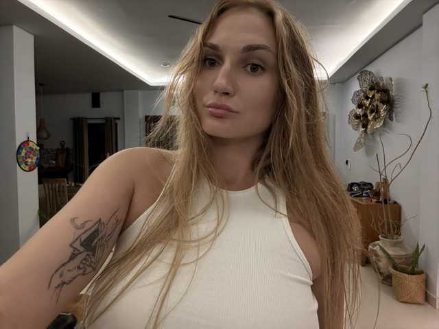 صورة الملف الشخصي annie-blush1