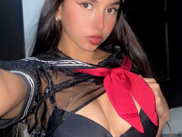 صورة الملف الشخصي AnnieCherry