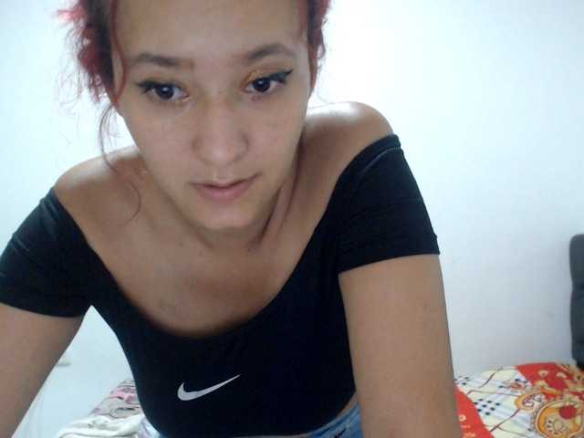 لقطات البث annieclark