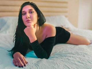 دردشة الفيديو المثيرة AnnieRoss