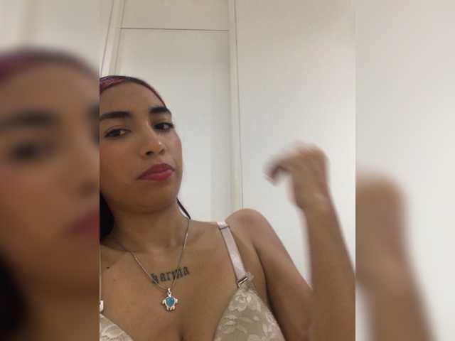 لقطات البث annikha-09