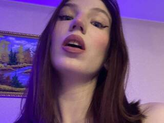 دردشة الفيديو المثيرة AnniWi