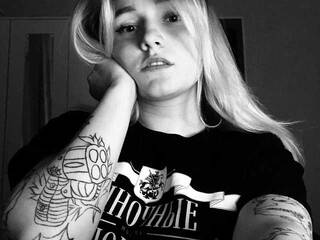 دردشة الفيديو المثيرة Annowa