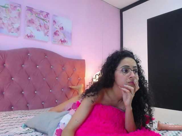 لقطات البث AnnyHank