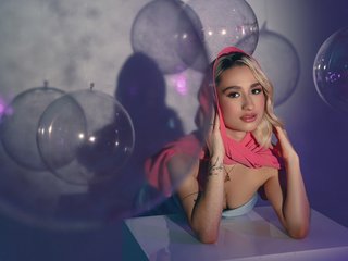 دردشة الفيديو المثيرة AntonellaHans