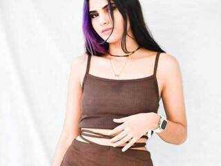 دردشة الفيديو المثيرة AntonellaRoux