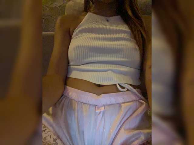 لقطات البث anya-del