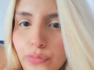 دردشة الفيديو المثيرة AnyelaRose