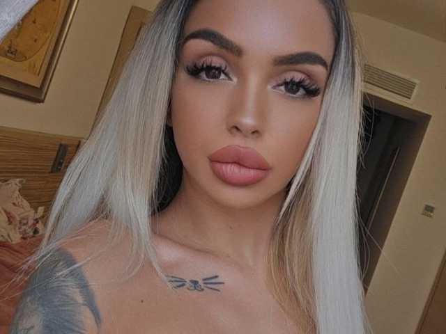 صورة الملف الشخصي AprilHadid