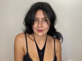 دردشة الفيديو المثيرة AriaShy
