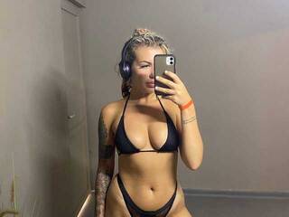 دردشة الفيديو المثيرة ArielArls